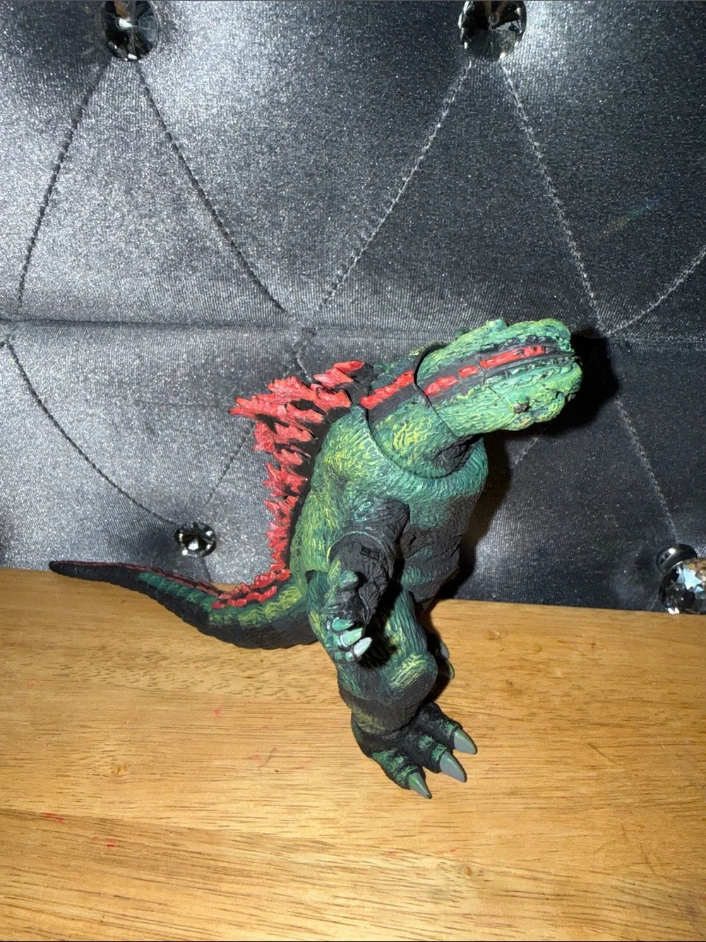 Green and Red Reptile Figurine for Reptile Decor Neca 2014